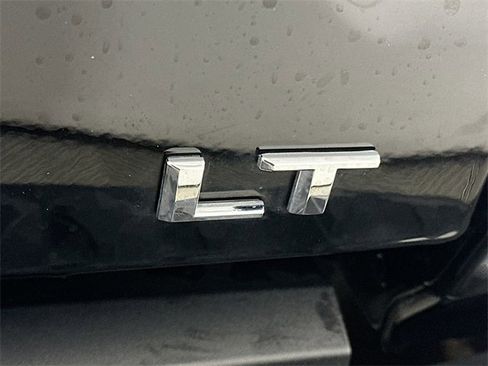 Used 2024 Chevrolet Colorado LT w/ LT Convenience Package II image 26