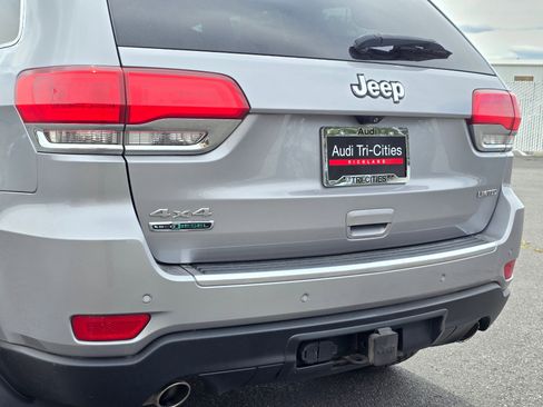 Used 2015 Jeep Grand Cherokee Limited w/ Luxury Group II AWD/4WD image 40