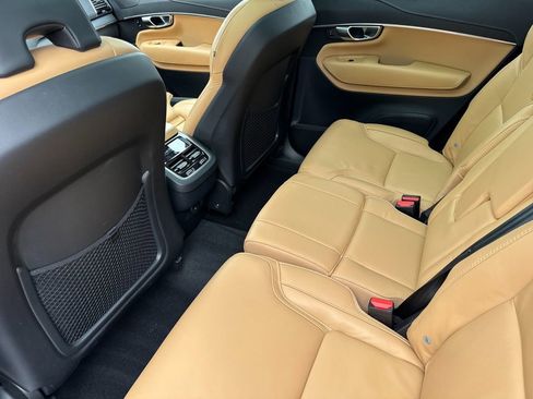 Certified 2023 Volvo XC90 B6 Ultimate image 11