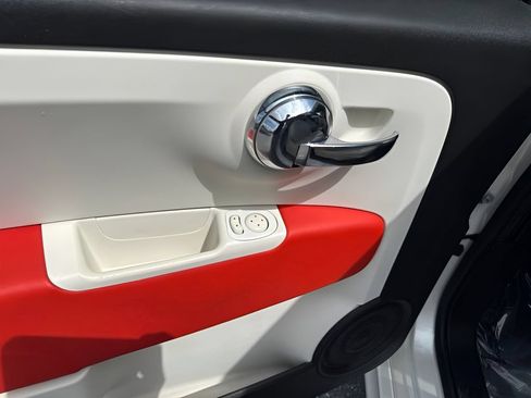 Used 2015 FIAT 500 e FWD image 19