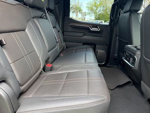 Used 2024 Chevrolet Silverado 1500 High Country image 10