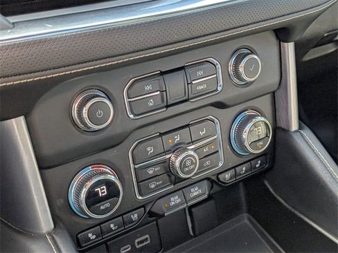 Used 2023 GMC Yukon SLT image 22