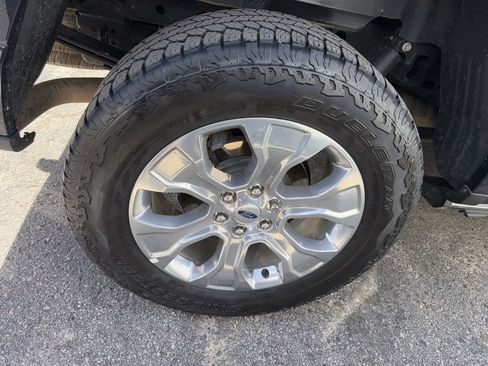 Used 2022 Ford F150 Platinum w/ Equipment Group 701A High image 9