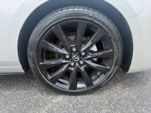 Used 2024 MAZDA MAZDA3 s FWD image 9