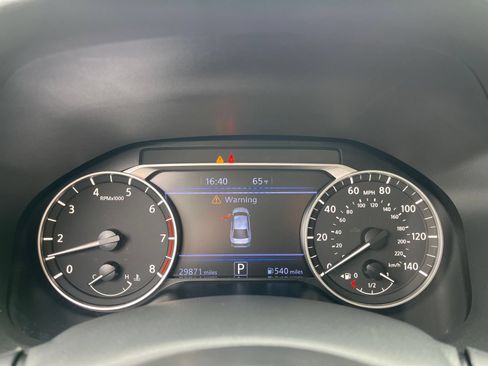 Used 2025 Nissan Altima 2.5 SV FWD image 41
