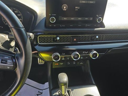 Used 2025 Honda Civic Sport image 6