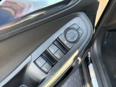 Certified 2023 Buick Encore GX Select w/ Experience Buick Package AWD/4WD image 11