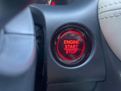 Used 2023 Honda HR-V LX image 20