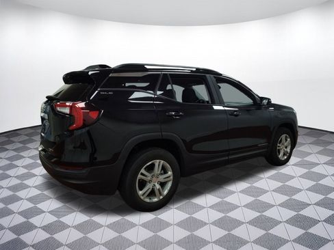 Used 2022 GMC Terrain SLE w/ Driver Convenience Package image 8