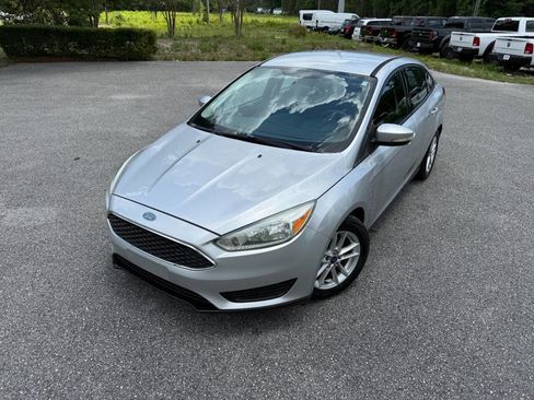 Used 2015 Ford Focus SE image 30