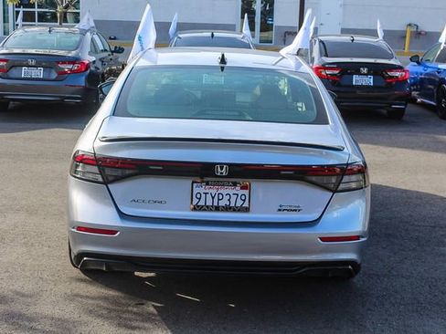Used 2025 Honda Accord Sport image 6