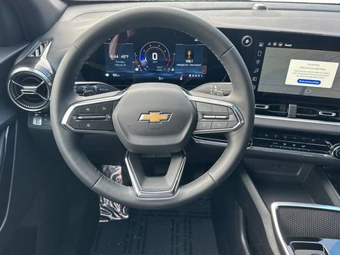 New 2026 Chevrolet Equinox LT image 19