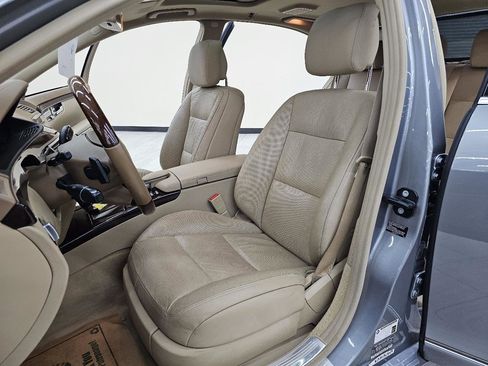 Used 2010 Mercedes-Benz S 550 image 17