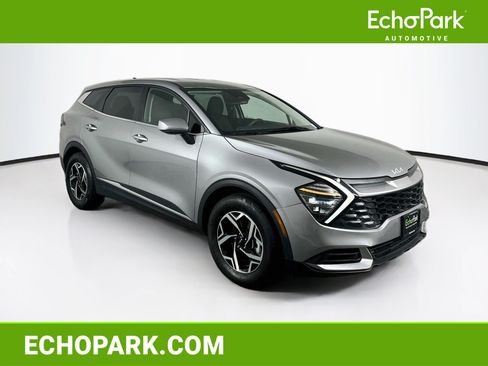 Used 2025 Kia Sportage LX FWD image 1