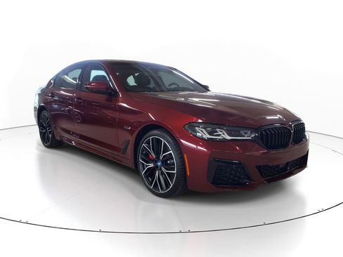 Used 2023 BMW 530e 530e iPerformance w/ Executive Package image 3