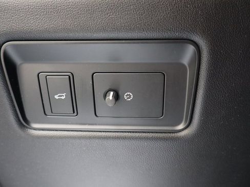 Used 2019 Land Rover Range Rover Sport SVR image 34