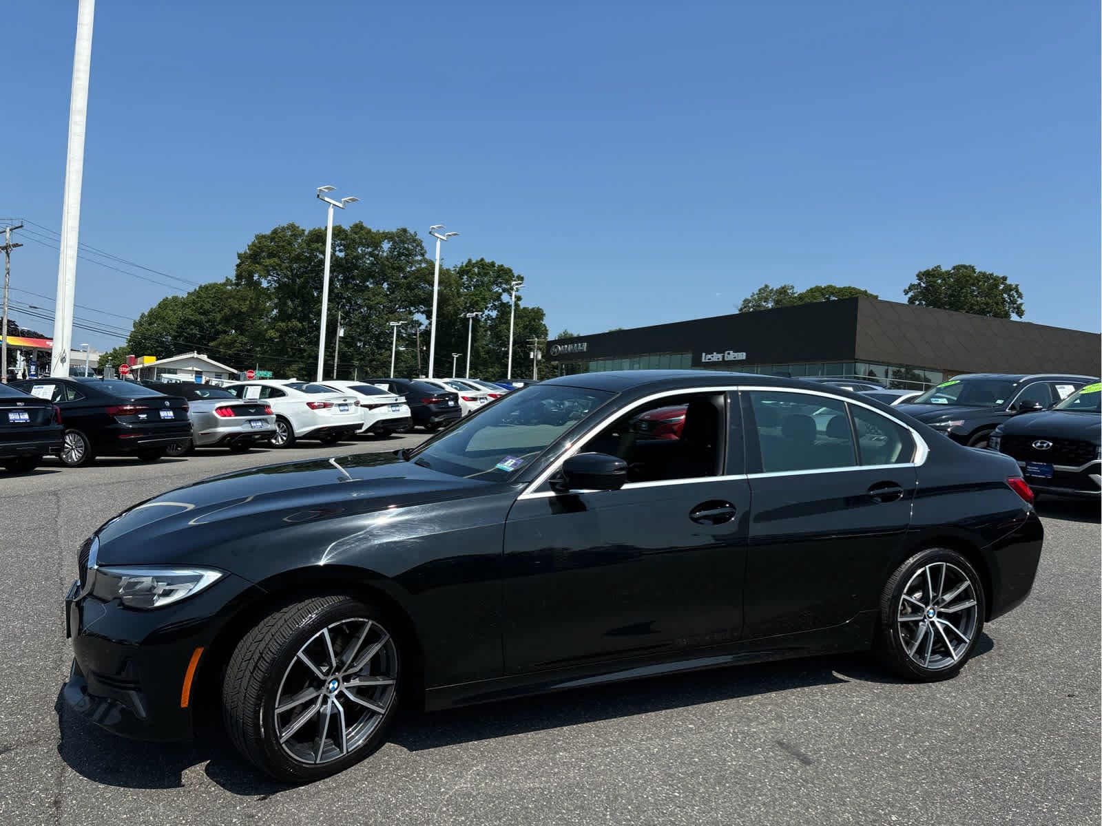 Used 2019 BMW 330i xDrive Sedan w/ Driving Assistance Package AWD/4WD image 5