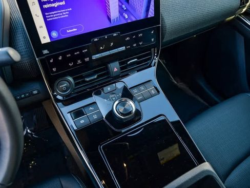 Used 2023 Toyota bZ4X Limited image 21