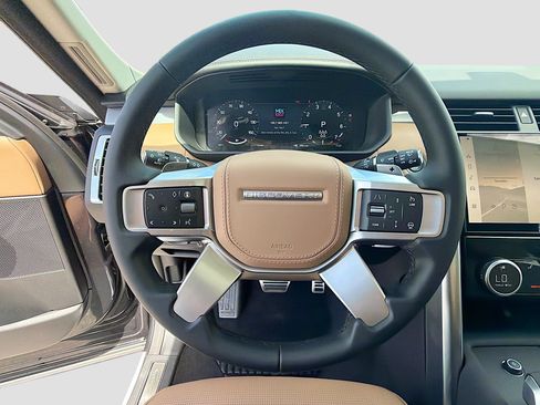 New 2026 Land Rover Discovery Limited Edition AWD/4WD image 41