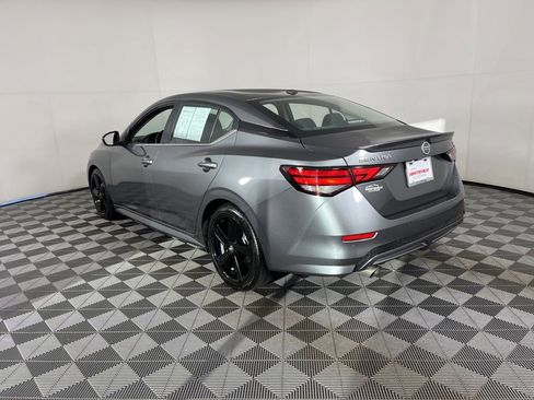 Used 2022 Nissan Sentra SR w/ Electronics Package image 13