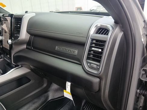 New 2026 RAM 4500 4x4 Crew Cab DRW w/ Laramie Trim Package image 29