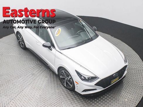 Used 2022 Hyundai Sonata SEL Plus FWD image 3