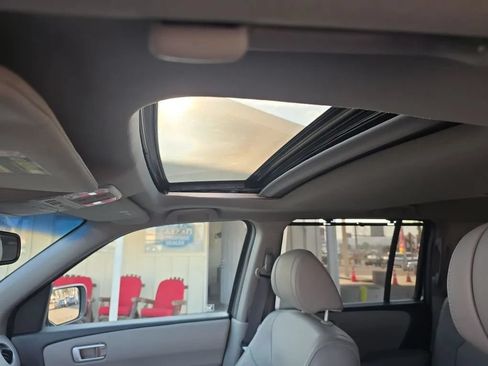 Used 2010 Honda Pilot Touring image 40