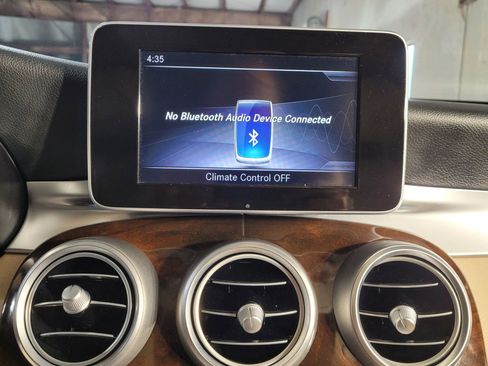 Used 2018 Mercedes-Benz GLC 300 image 32