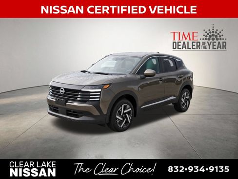 Certified 2025 Nissan Kicks SV w/ Interior Electronics Package FWD image 4