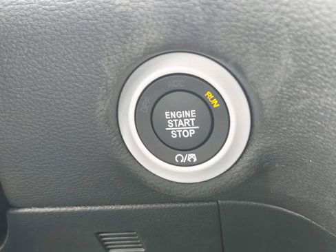 New 2026 Chrysler Pacifica Select image 27