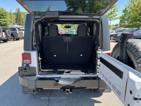 Used 2015 Jeep Wrangler Sport AWD/4WD image 21