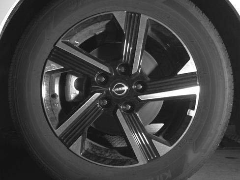 Used 2025 Nissan Sentra SV image 12