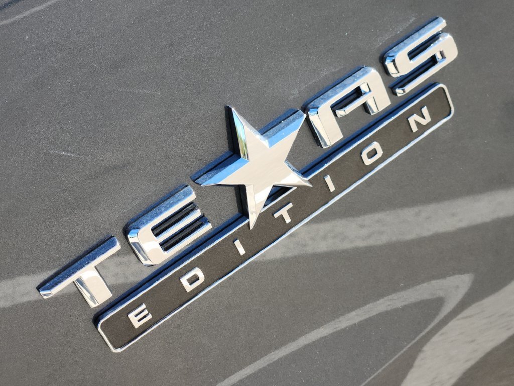 Used 2020 Chevrolet Silverado 1500 LT w/ Texas Edition AWD/4WD image 14