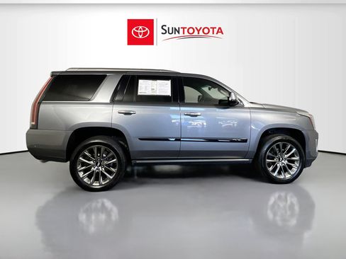 Used 2019 Cadillac Escalade Premium Luxury w/ Escalade Sport Edition image 2