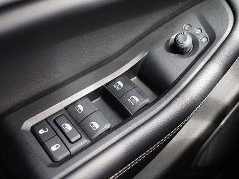 Used 2022 Jeep Grand Cherokee L Limited AWD/4WD image 22