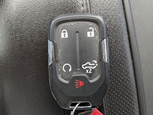 Used 2021 Chevrolet Silverado 1500 High Country image 31