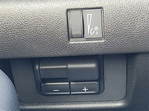 Used 2025 Chevrolet Colorado Z71 w/ Z71 Convenience Package 2 image 34