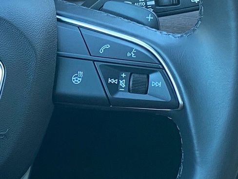 Used 2024 Audi Q5 e Premium Plus image 7