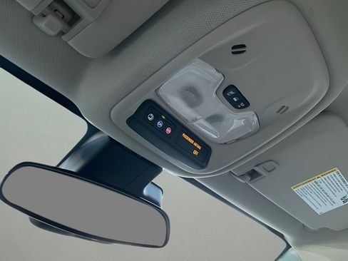 Certified 2024 Buick Encore GX Preferred FWD image 24