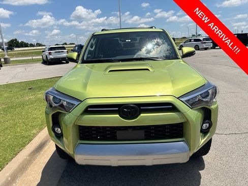 Used 2023 Toyota 4Runner TRD Off-Road Premium w/ Off Road Premium Plus Package AWD/4WD image 2