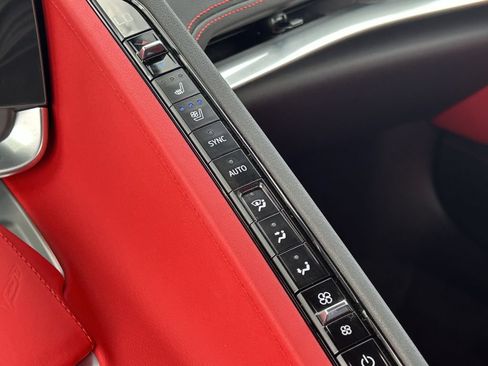 Used 2024 Chevrolet Corvette Stingray Preferred Conv w/ Z51 Performance Package RWD image 22