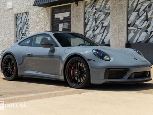 Used 2023 Porsche 911 Carrera GTS RWD image 17