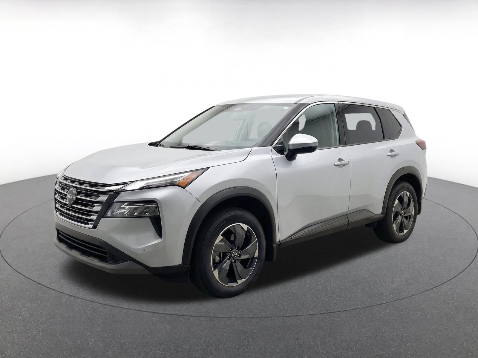 Used 2025 Nissan Rogue SV AWD/4WD image 3