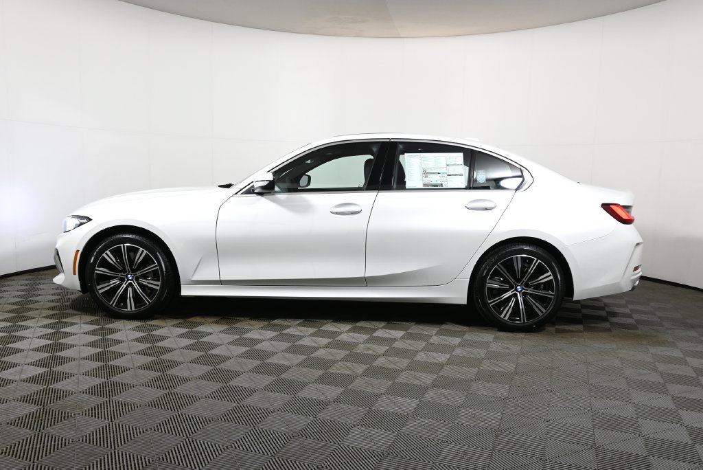 Used 2026 BMW 330i xDrive Sedan w/ Premium Package AWD/4WD image 2
