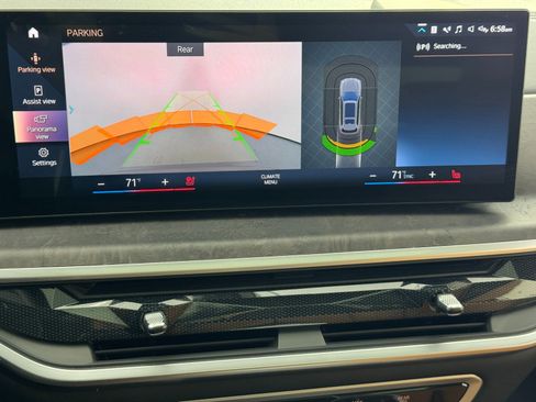 Used 2023 BMW X7 xDrive40i w/ M Sport Package image 33