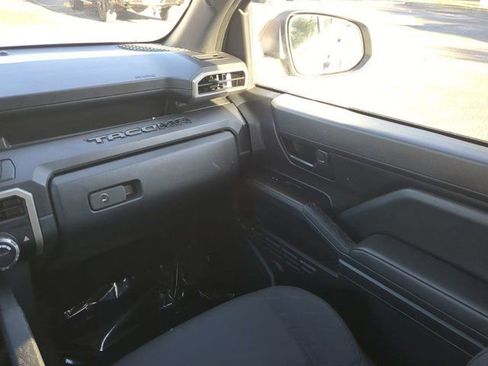 Used 2024 Toyota Tacoma SR image 17