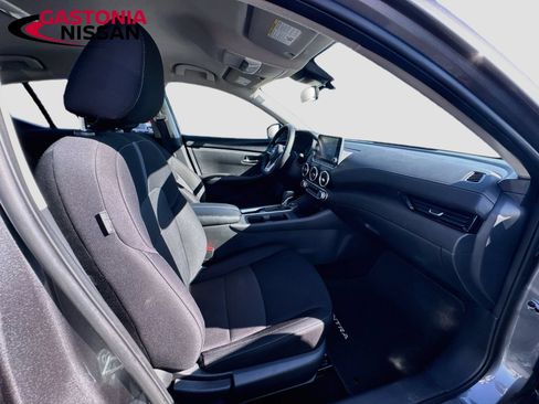 Used 2024 Nissan Sentra SV FWD image 35