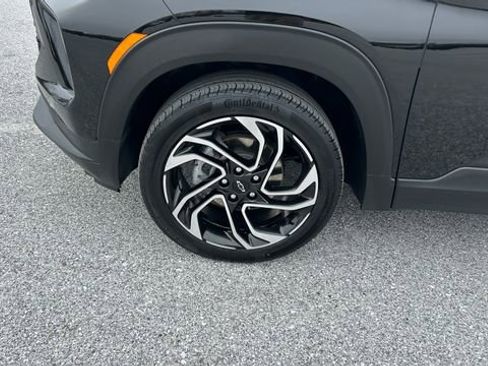 Certified 2024 Chevrolet TrailBlazer RS w/ Convenience Package image 9