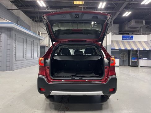 Certified 2025 Subaru Outback Limited image 13