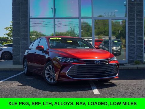 Used 2019 Toyota Avalon XLE FWD image 1
